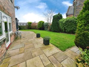 Photo 16- click for photo gallery